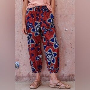 Sundry Floral Jogger Pants